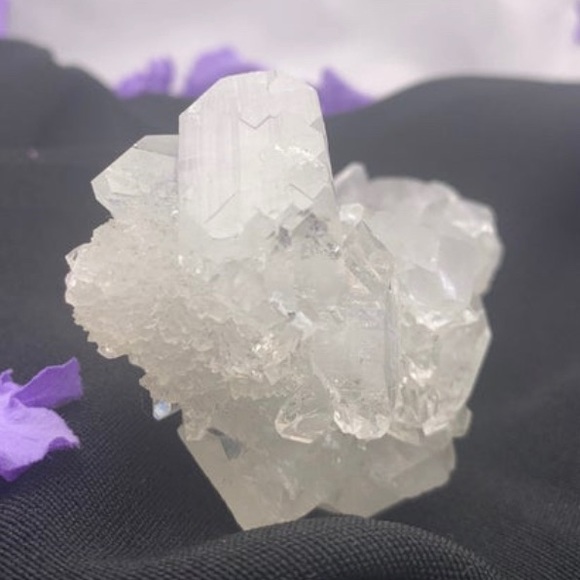 SOLD ✨Many Faced Apophyllite Spiral cluster✨ - Picture 6 of 9